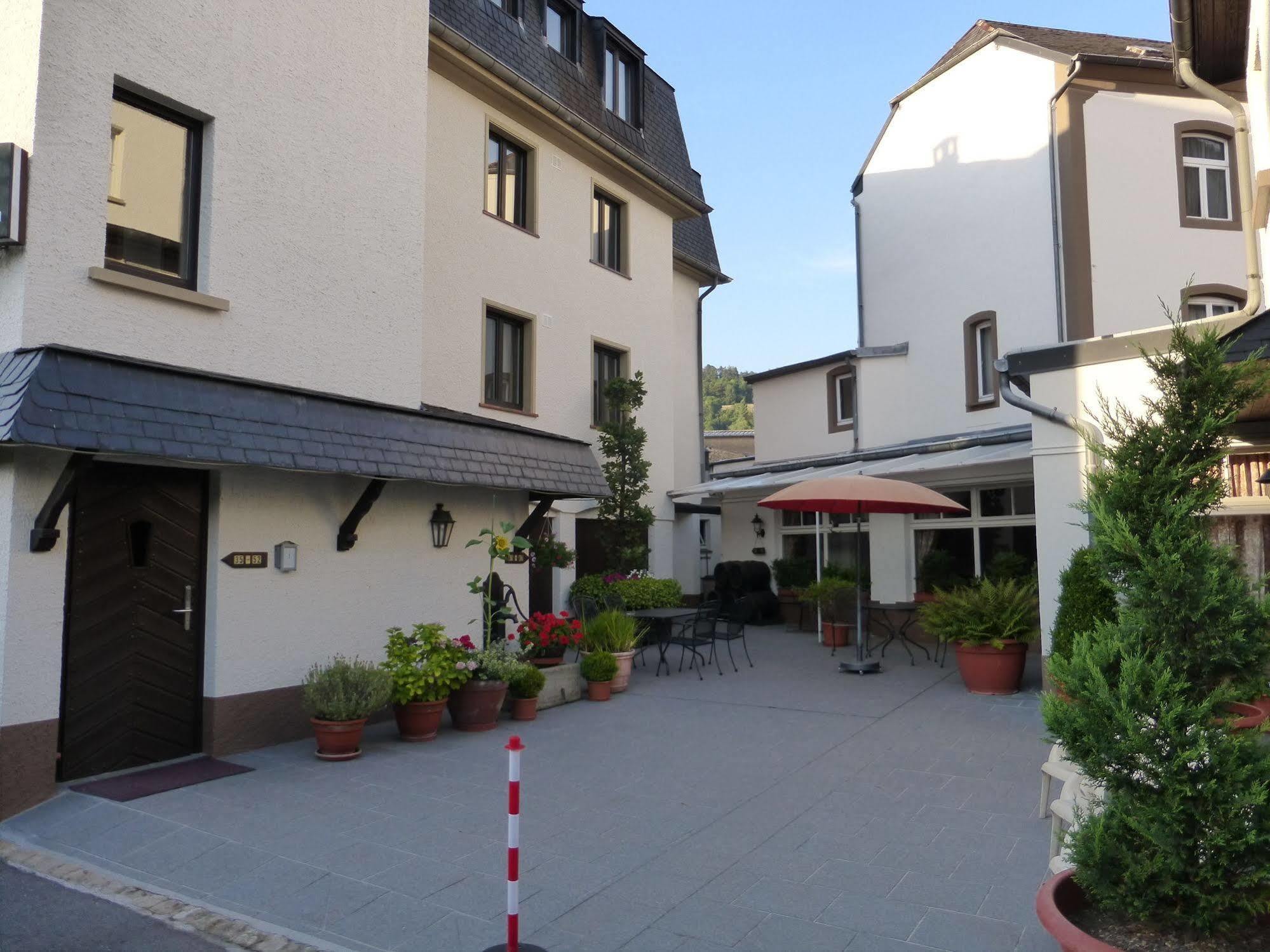 Hotel Du Parc Diekirch Esterno foto